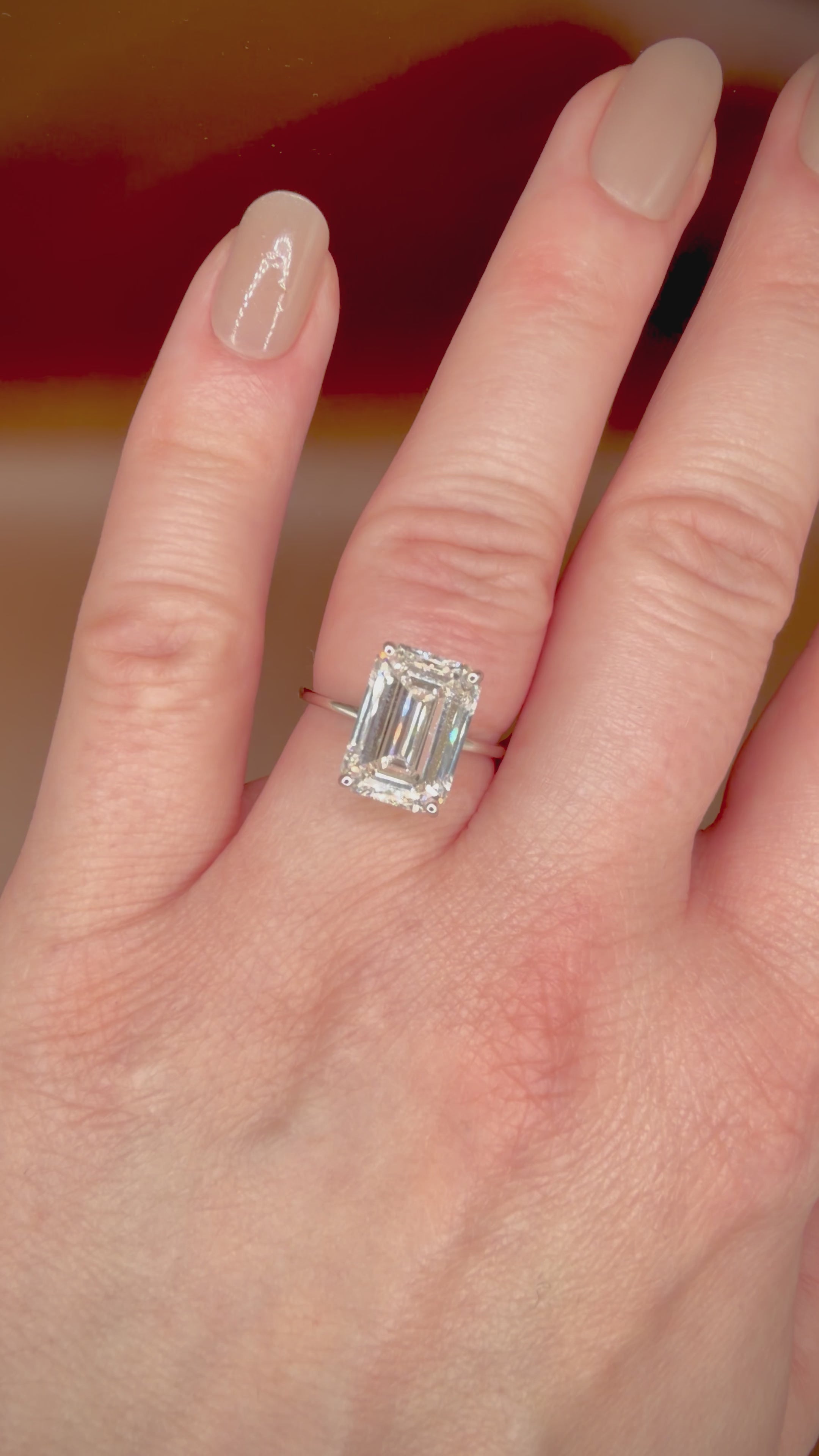 6,01 ct Emerald Cut solitaire-timanttisormus – F/VS1 – 14K valkokulta – IGI sormessa videolla